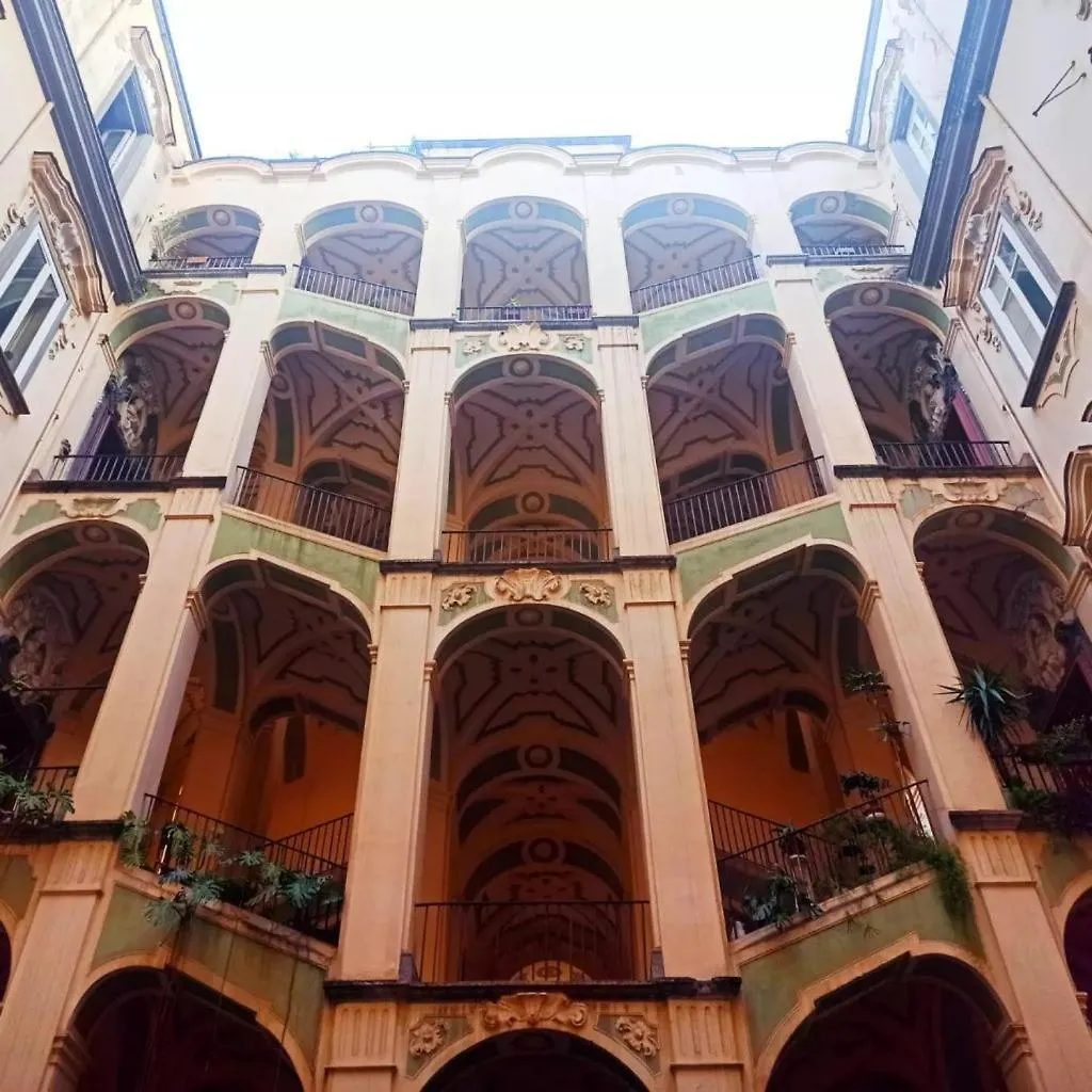 Una Casa Alla Sanita Naples Italy